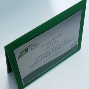 ABD <br> PLACA GRAVADA 14 x 10<br> EM PORTA-PLACA <br>TRADICIONAL - CLÁSSICO