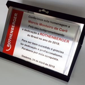 AAG <br> PLACA GRAVADA 21 X 15cm<br> EM ESTOJO SUPER CLÁSSICO